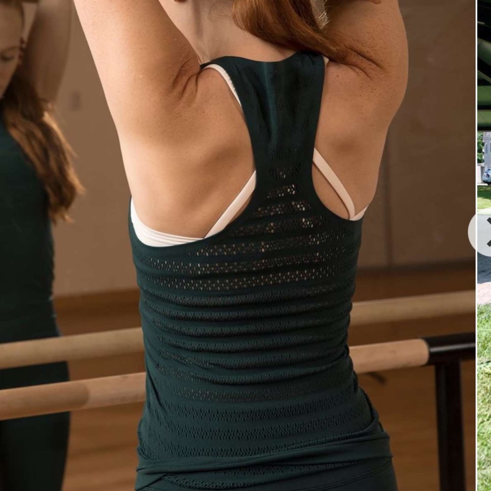 Lululemon Teal seamless Reveal Tank 4